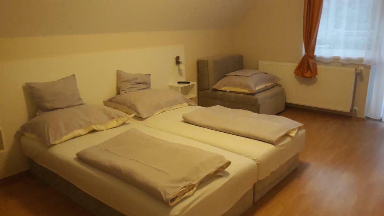Szaloky Apartmanhaz Gyenesdiás Dış mekan fotoğraf
