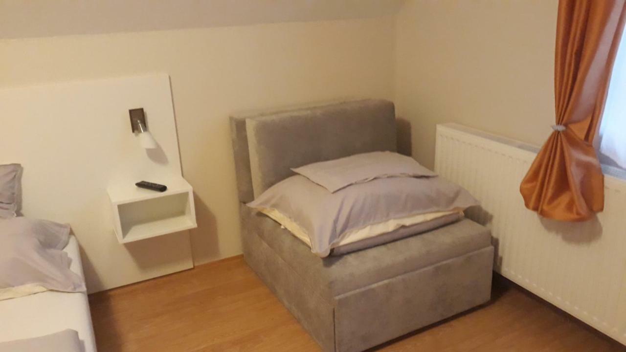Szaloky Apartmanhaz Gyenesdiás Dış mekan fotoğraf